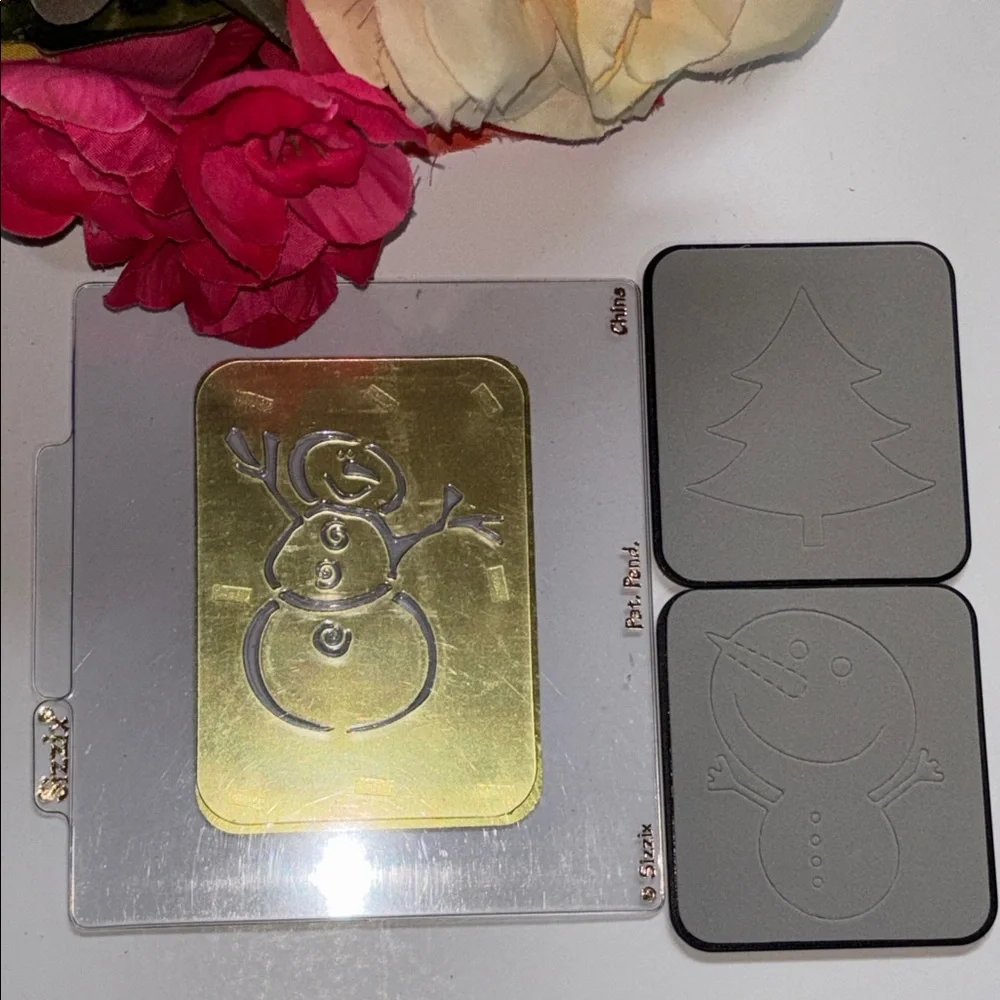 Sizzix Gold and Gray Snowman Embossing Set
